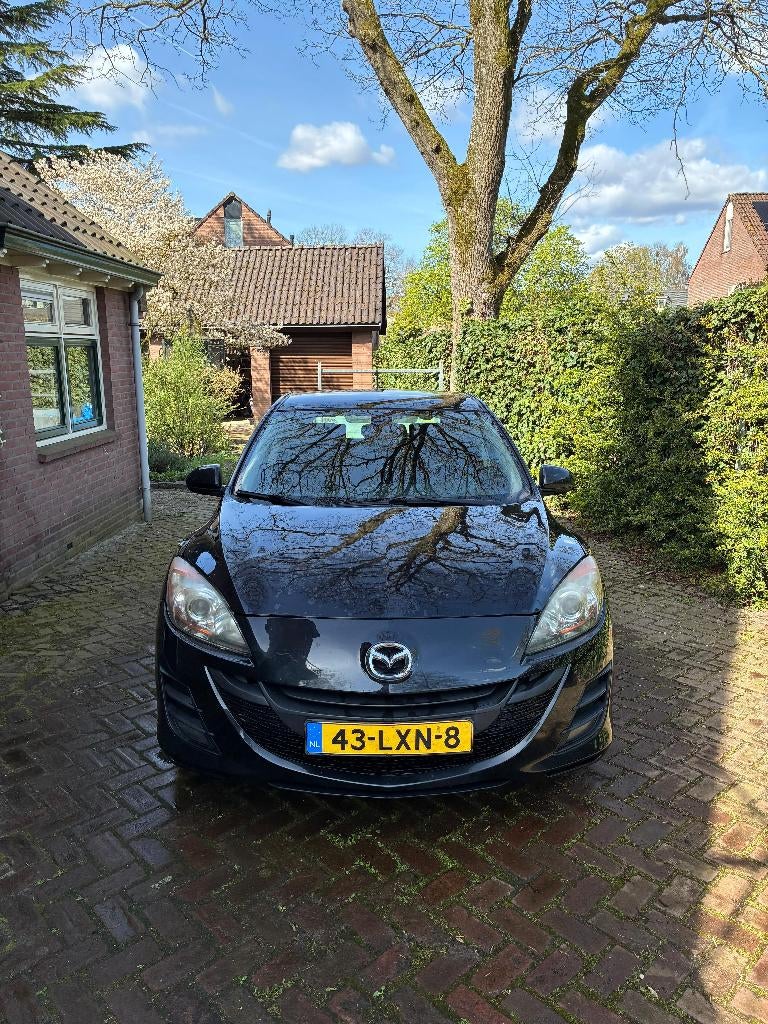 Mazda 3 2.0 Disi Hatchback 2010 Zwart, Voorwielaandrijving, Zwart, 4 cilinders, Zwart