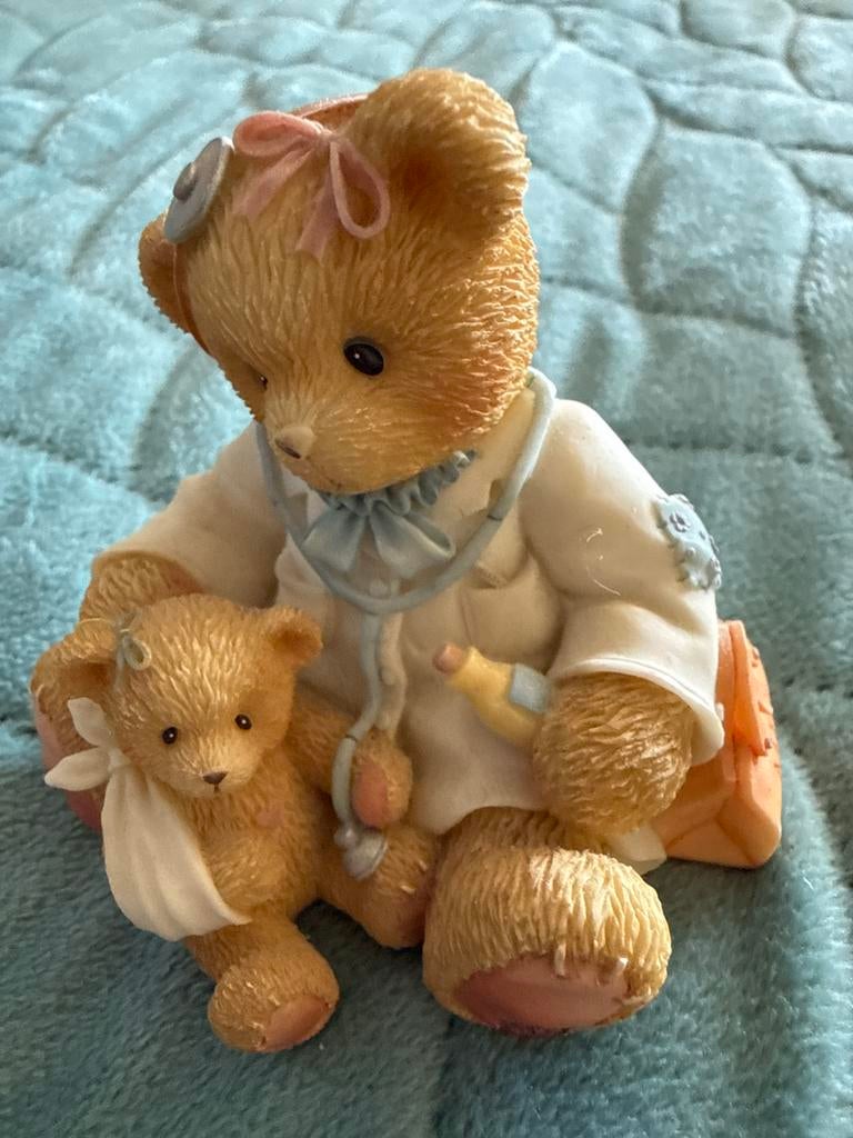 Cherished Teddies Dr. Darlene Makebetter 1998 Beeldje, Ophalen, Zo goed als nieuw, Beeldje, Cherished Teddies