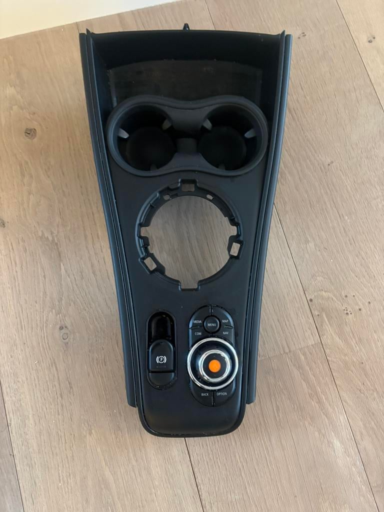 Mini countryman f60 bekerhoider  2021, Ophalen of Verzenden, Zo goed als nieuw