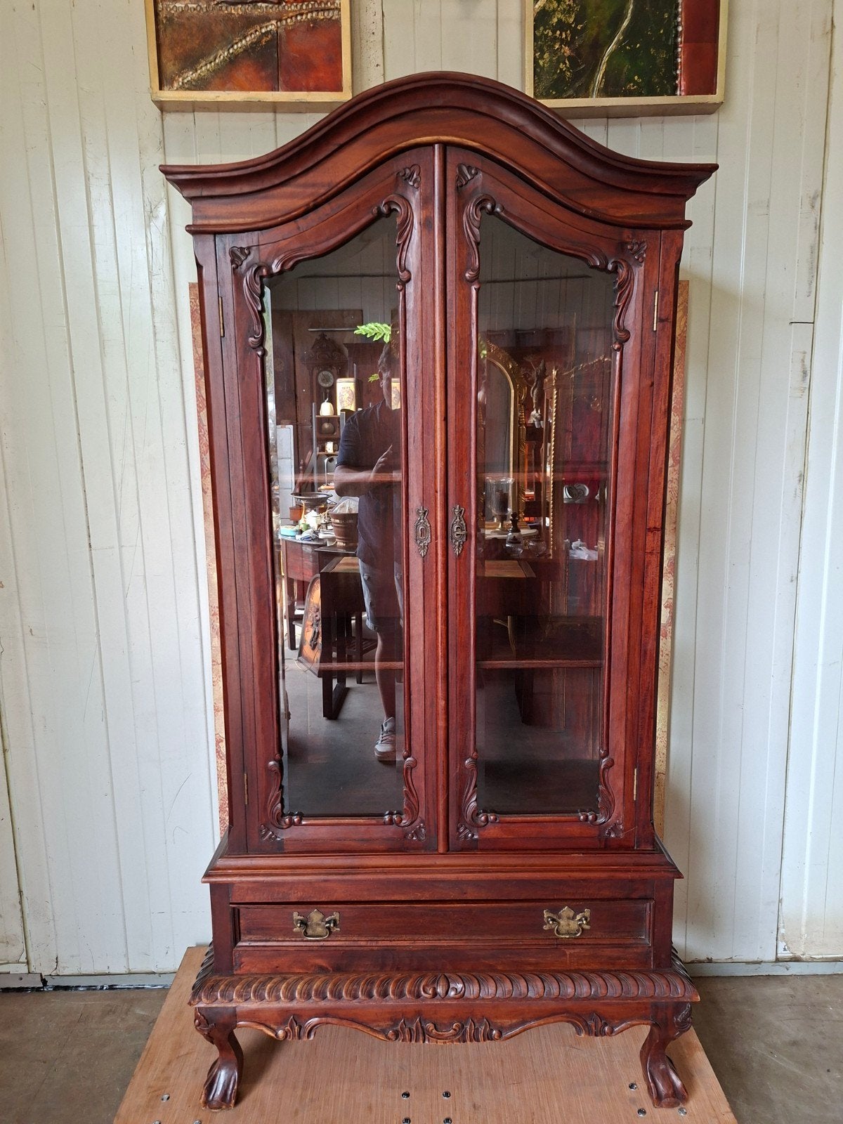 Klassiek mahoniehouten vitrinekast, servieskast, wijnkast,