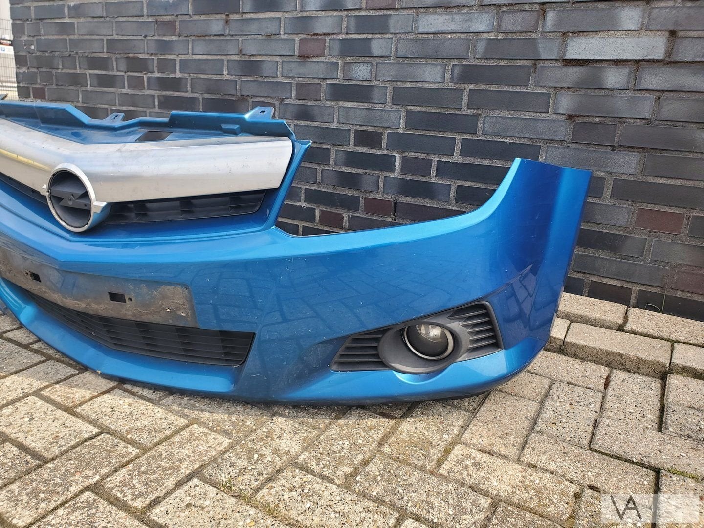 Opel Tigra 2004 -2010 voorbumper licht blauw klein scheurtje, Auto-onderdelen, Carrosserie en Plaatwerk, Gebruikt, -, Voor, -