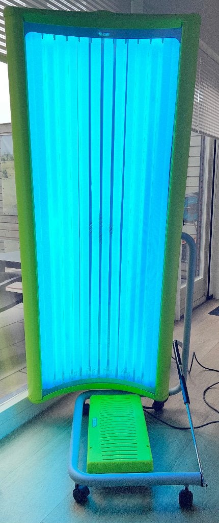 Zonnehemel Alisun 12 lampen incl bed en matras, Witgoed en Apparatuur, Zonnebanken en Gezichtsbruiners, Ophalen, Gebruikt, Zonnebank enkelzijdig
