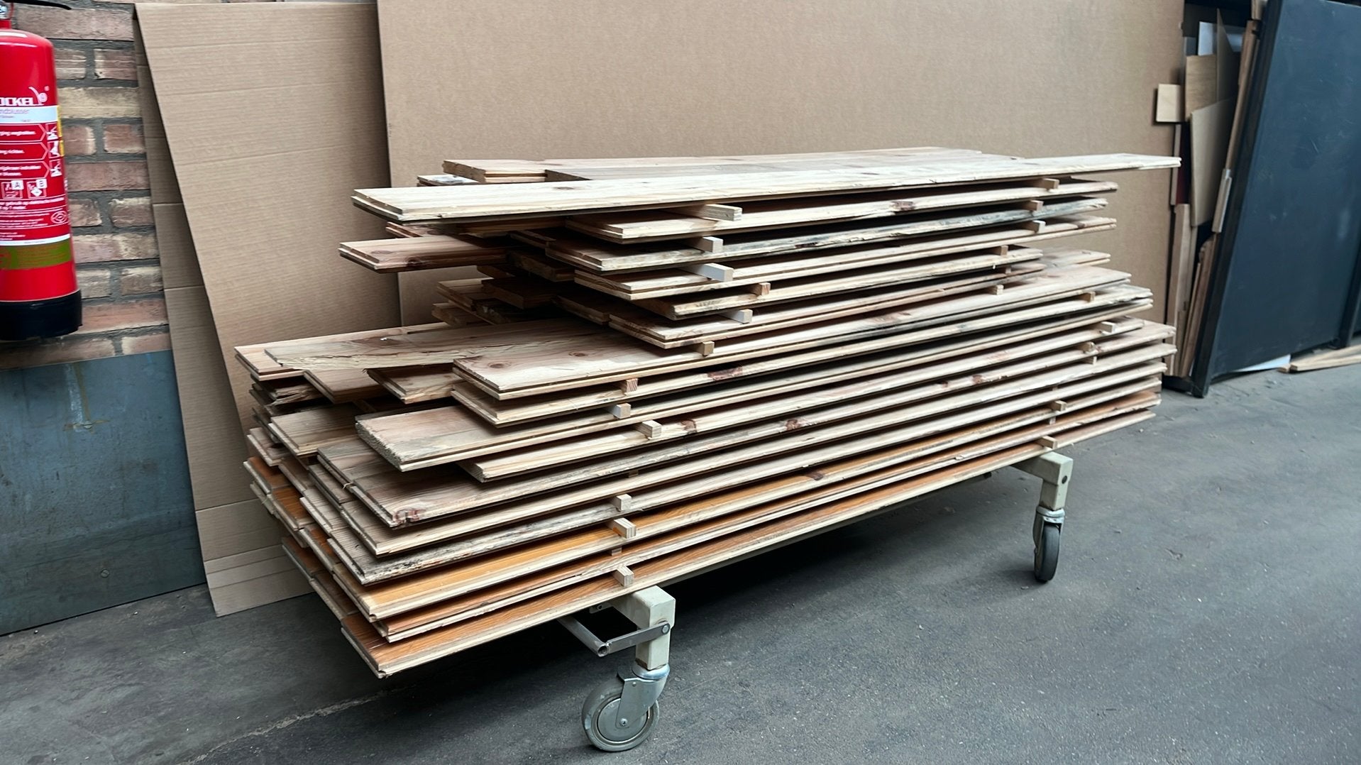 Grenen 20x140   Tot 2m lengte, +- 13m2, Doe-het-zelf en Verbouw, Hout en Planken, Ophalen, Gebruikt, Minder dan 25 mm, Grenen
