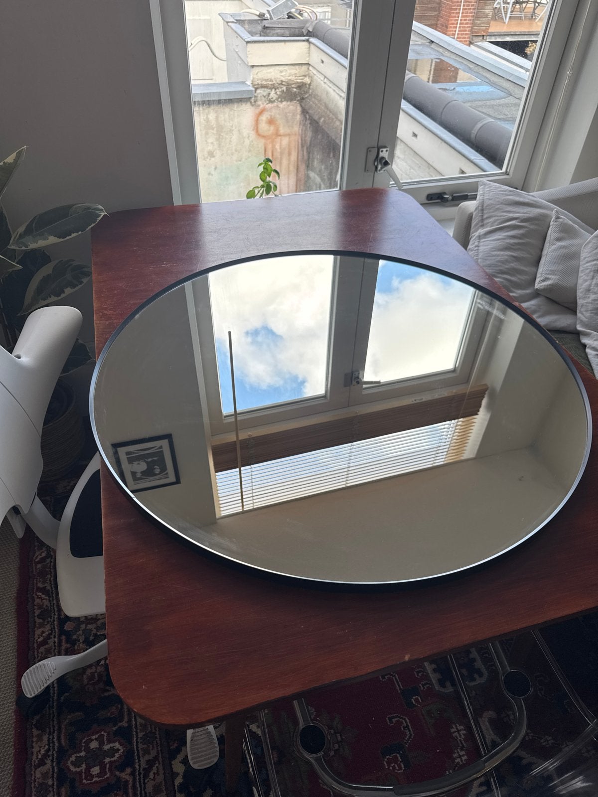 Ronde ikea lindbyn spiegel met zwarte rand, Ophalen, Rond, Zo goed als nieuw, 75 tot 100 cm
