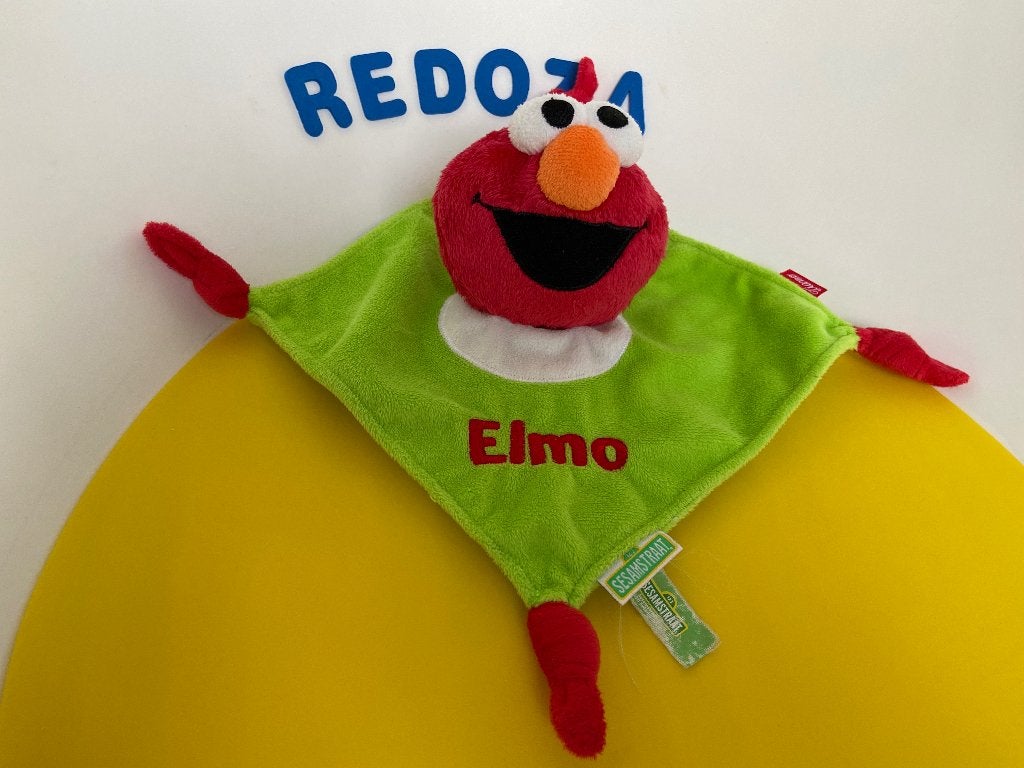 K3220 Sesamstraat doekje Elmo groen, Ophalen of Verzenden, Zo goed als nieuw, Overige typen