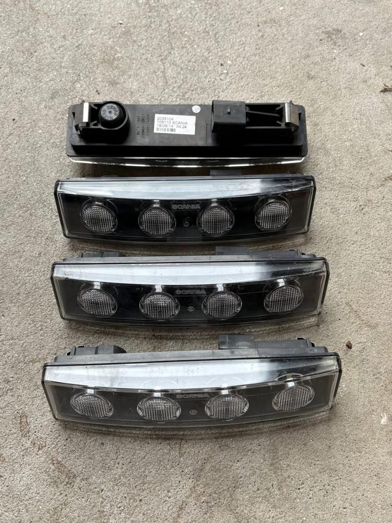 SCANIA toplamp zonneklep, Auto-onderdelen, Verlichting, Ophalen, Nieuw
