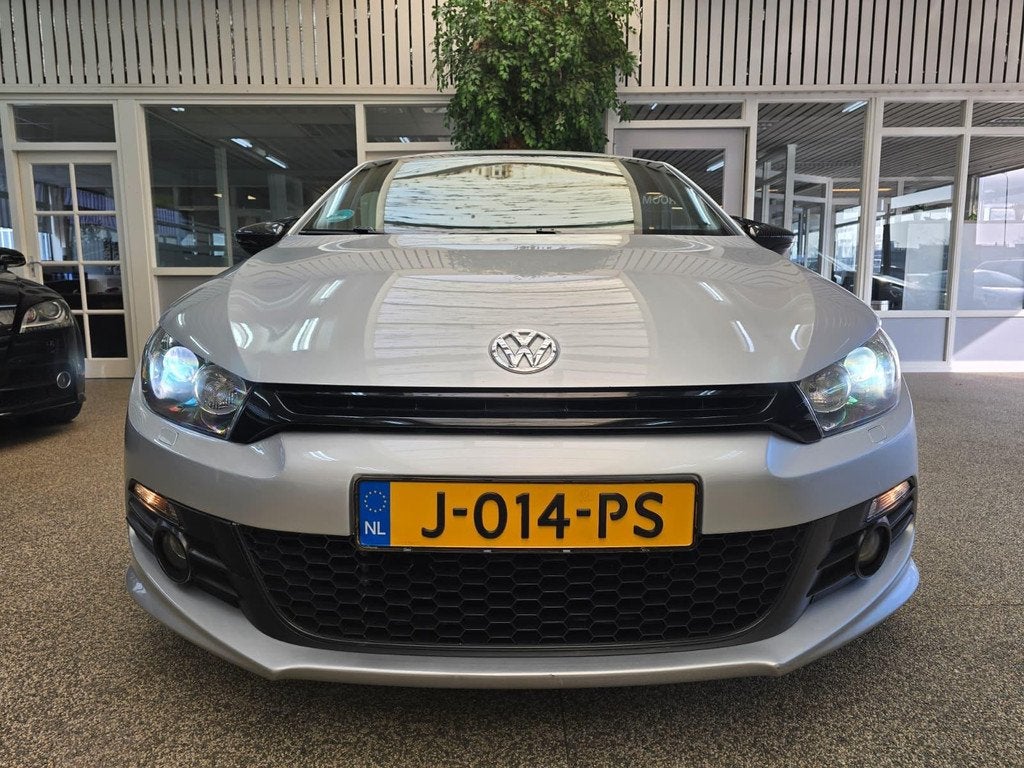 Volkswagen Scirocco 1.4 TSI R-Line Dsg Xenon, Auto's, Volkswagen, Euro 5, Automatische klimaatregeling, Gebruikt, Zwart
