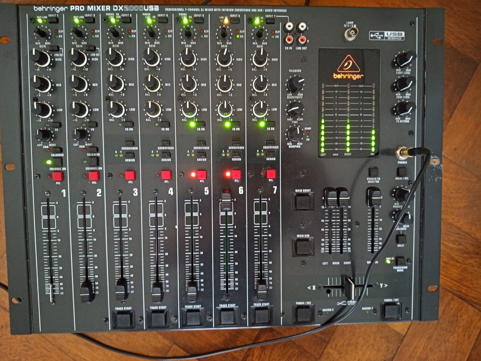 Behringer Pro Mixer DX2000USB - Werkt 100%, Muziek en Instrumenten, Mengpanelen, Ophalen, Gebruikt
