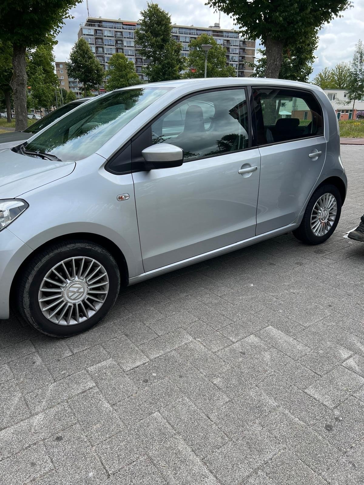 Volkswagen up! 1.0 50KW/68PK 5-DRS Ecofuel 2014 Grijs, Voorwielaandrijving, 37 €/maand, Up!, CNG (Aardgas)