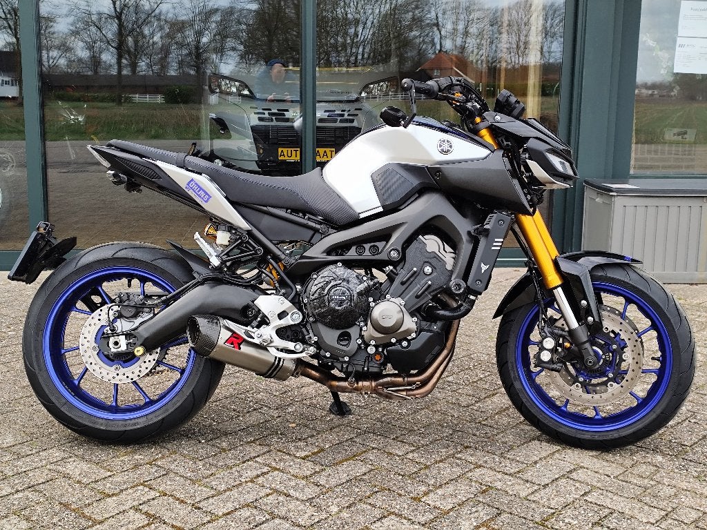 Yamaha MT-09 SP , in nieuw staat en met grote beurt, Motoren, Motoren | Yamaha, Occasion, Motorrijbewijs A, Bedrijf, Sportuitlaat