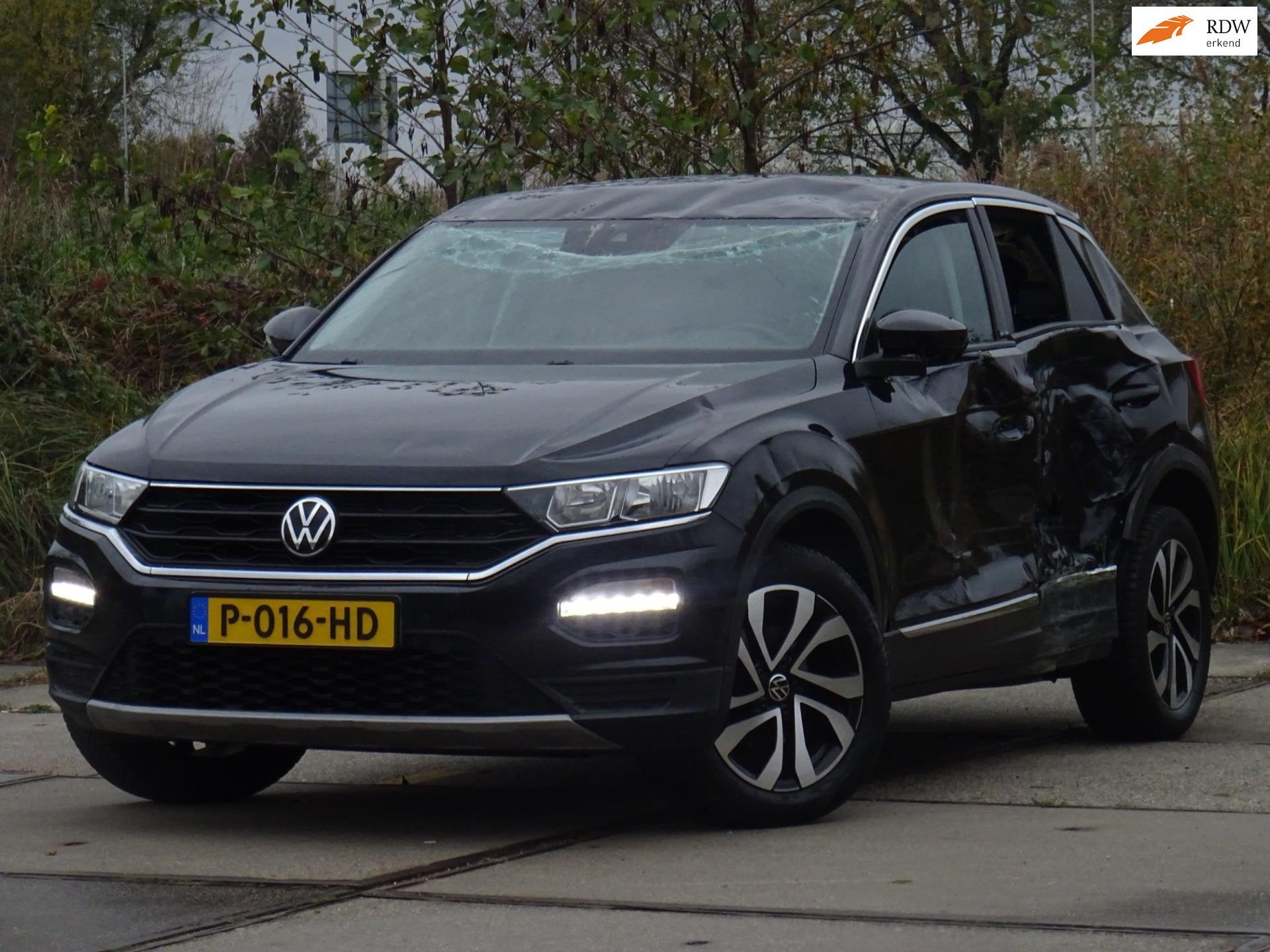 Volkswagen T-Roc 1.0 TSI Style Business BJ2021 *SCHADE*, Auto diversen, Volkswagen, Zwart, Handgeschakeld, SUV of Terreinwagen