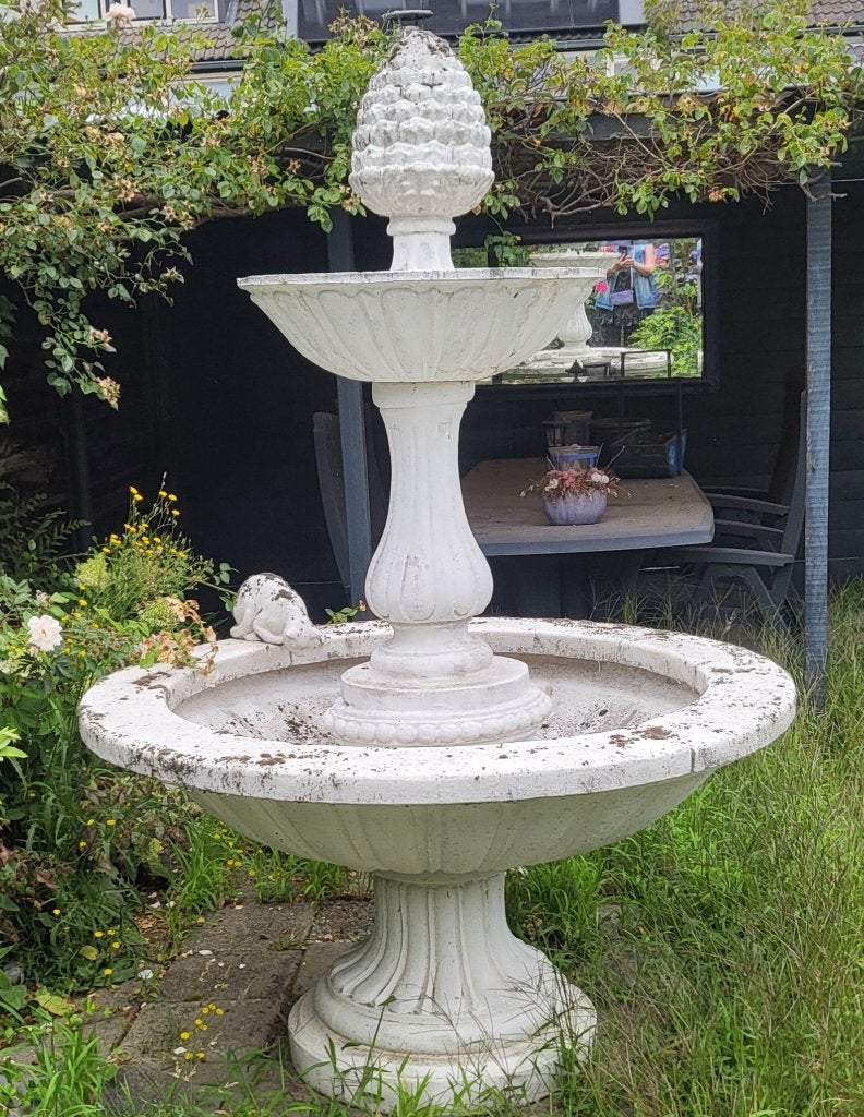 Mooie zware betonnen fontein en een leuk bankje, Tuin en Terras, Waterpartijen en Fonteinen, Ophalen, Beton, Fontein