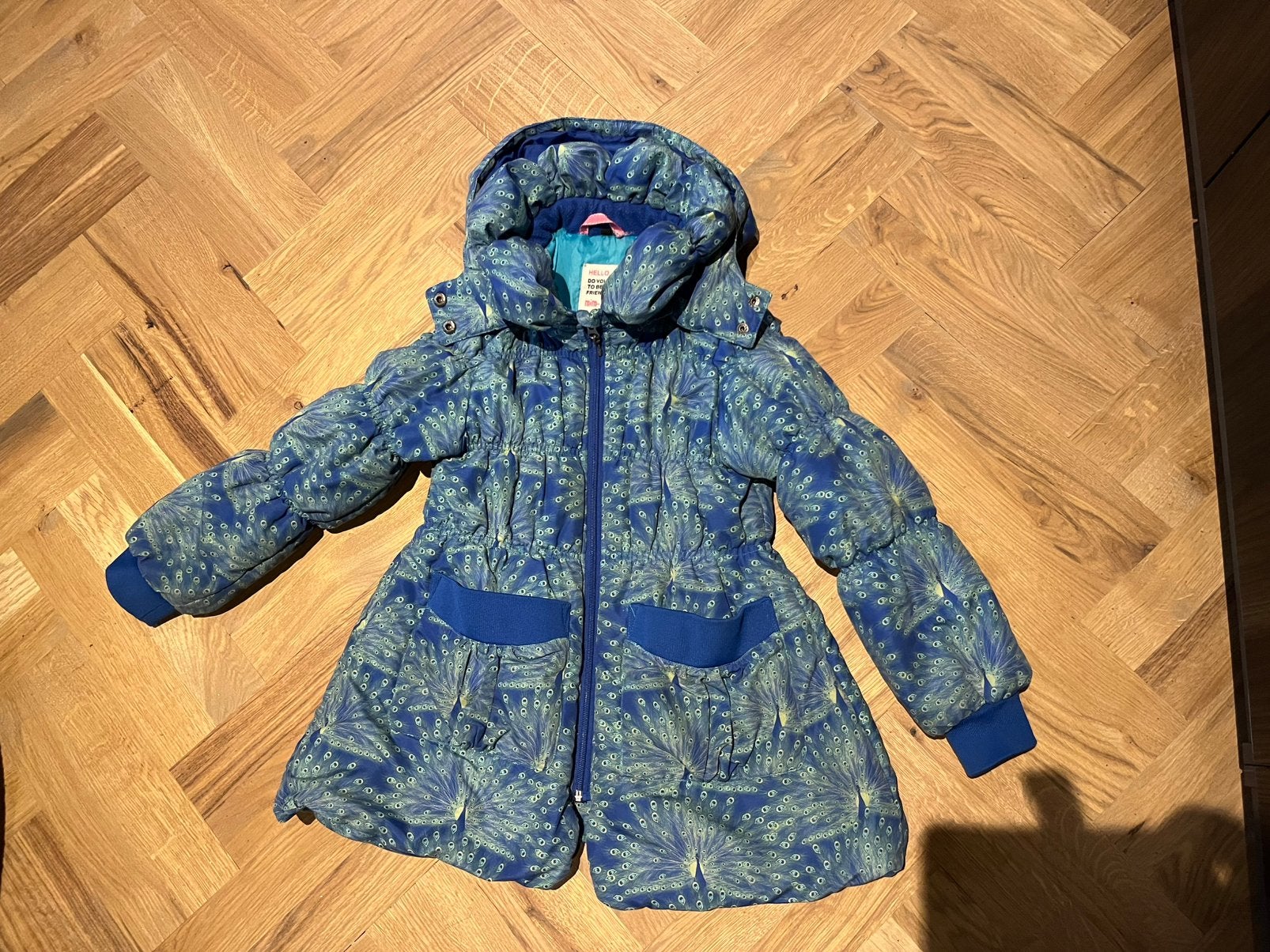 Blauwe pauwen jas van Mim-pi maat 134, Ophalen of Verzenden, Zo goed als nieuw, Meisje, Jas