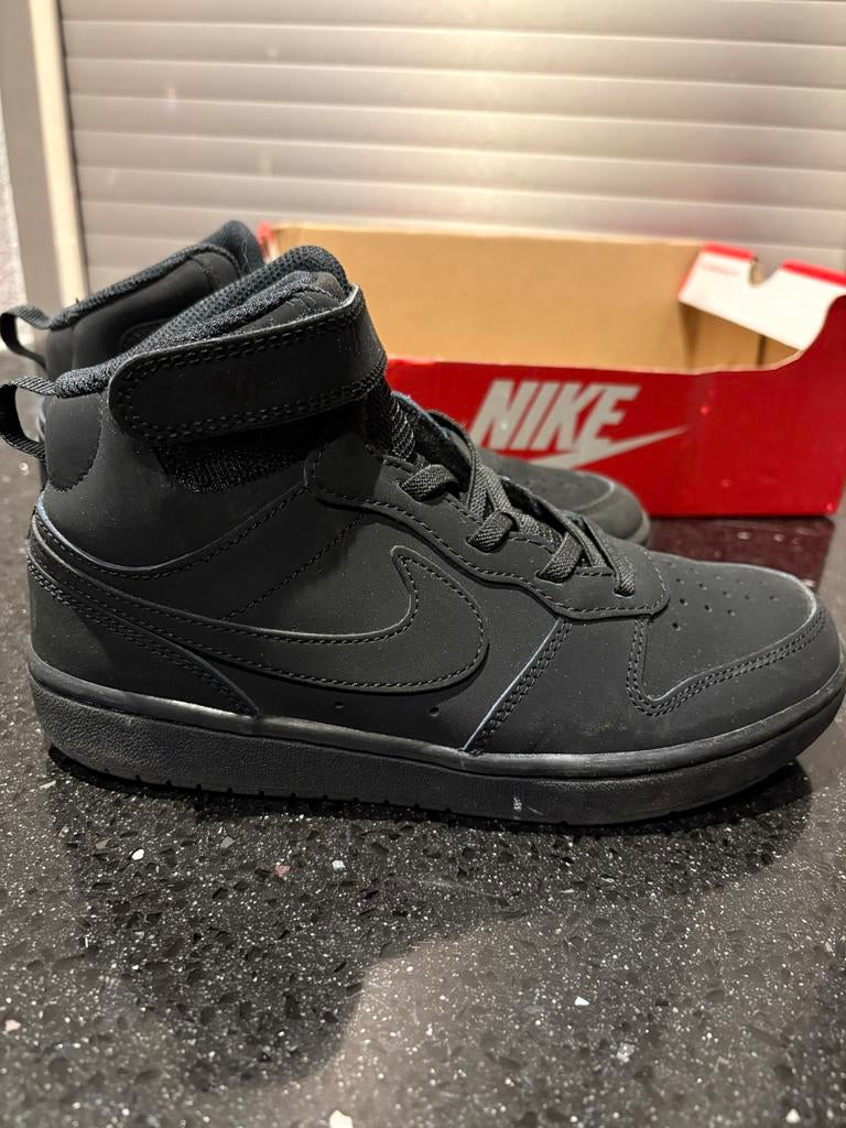 Nike Court Borough Mid 2 Sportschoenen - Maat 33, Ophalen of Verzenden, Nieuw, Jongen of Meisje, Sportschoenen