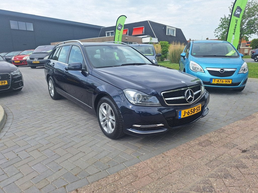 Mercedes-Benz C-klasse Estate 180 Prestige Avantgarde / Uitz, Auto's, Mercedes-Benz, Achterwielaandrijving, Euro 6, Blauw, Handgeschakeld