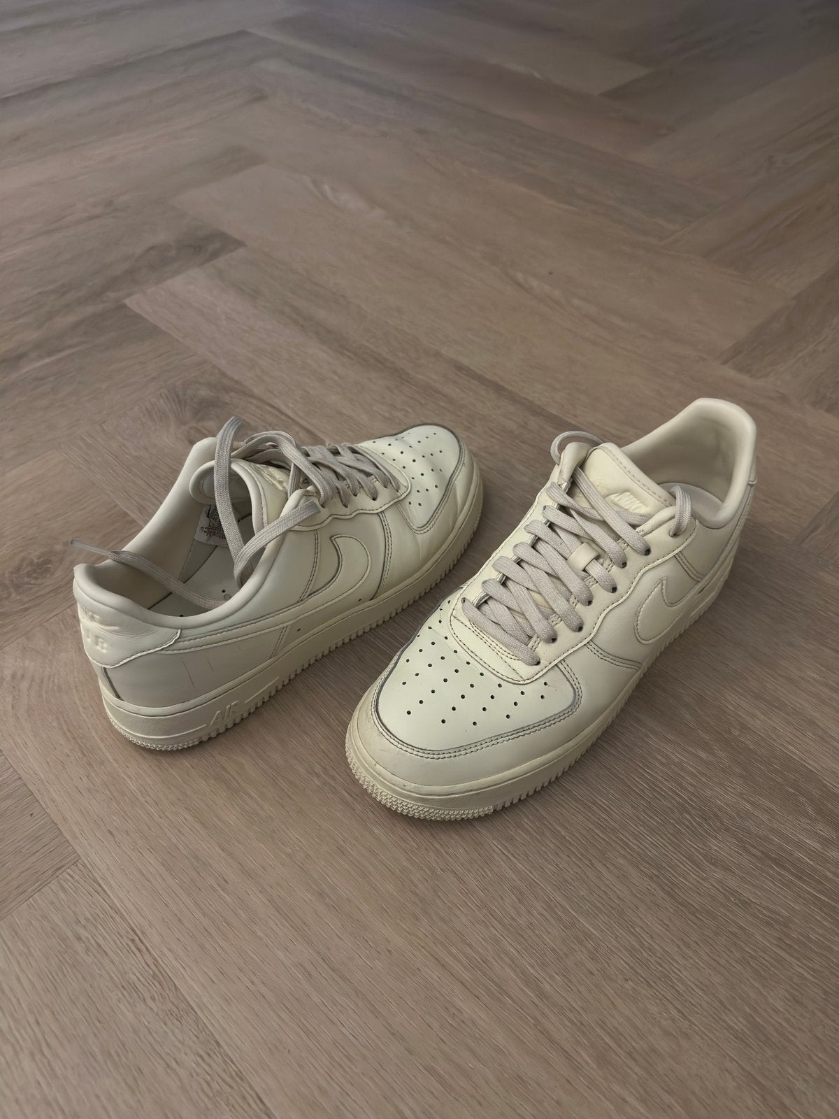 Nike Air Force 1 (fresh) '07 'Coconut Milk', Ophalen of Verzenden, Gedragen, Overige kleuren