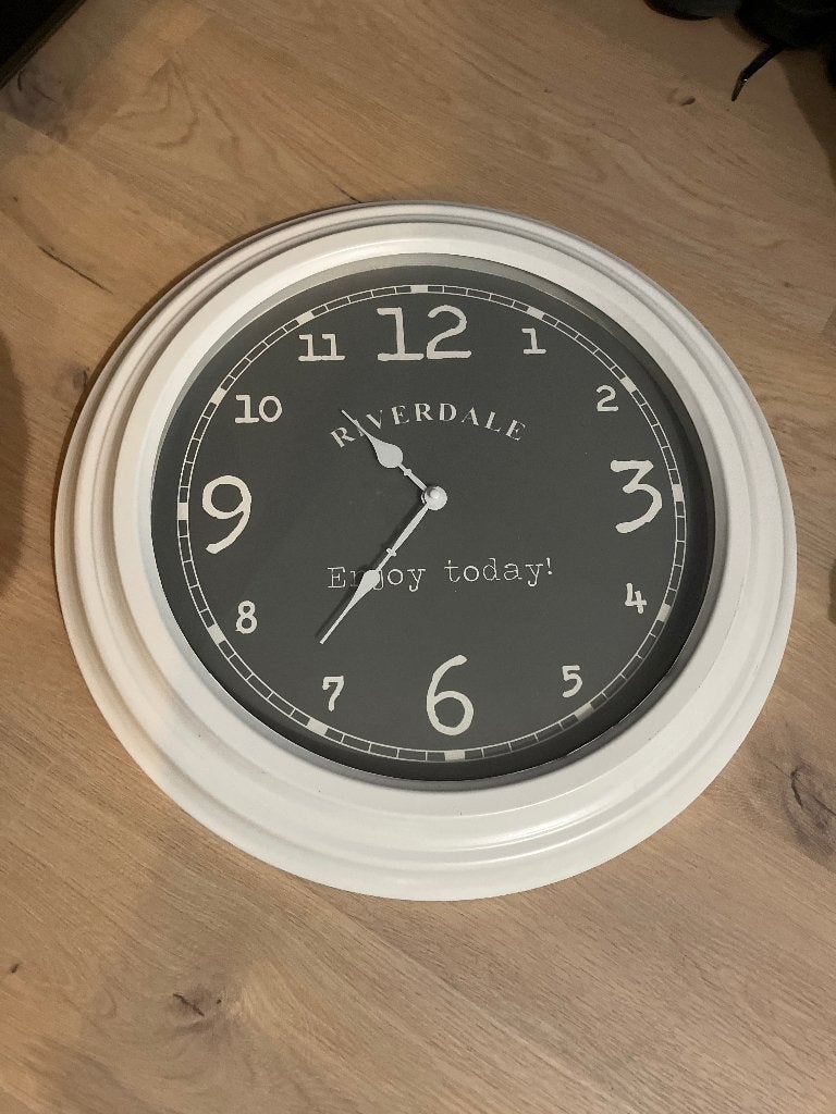 Riverdale wand klok, Ophalen, Wandklok, Wit, Landelijk