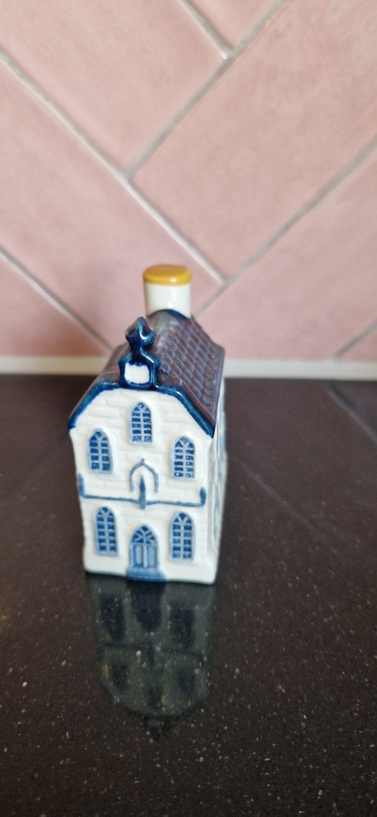 KLM Delfts Blauw huisje nr. 7 - Bols Jenever, Ophalen of Verzenden, Zo goed als nieuw, 1 t/m 20, Gevuld