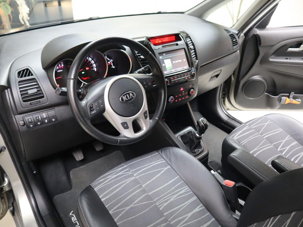 Kia Venga 1.4 CVVT Dyn.Pl.L | cruise | navi | BT | trekh | v, Voorwielaandrijving, Gebruikt, 4 cilinders, 1396 cc