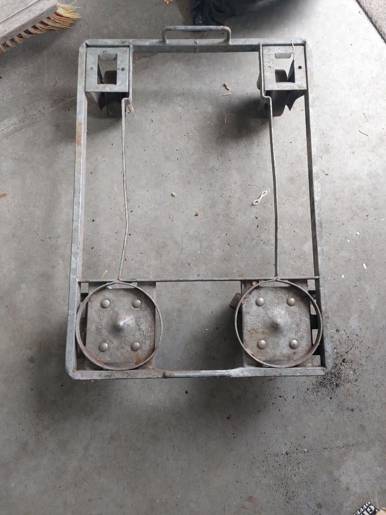 Oude transportkar/dolly voor gasflessen of vaten, Doe-het-zelf en Verbouw, Transportwagens, Ophalen