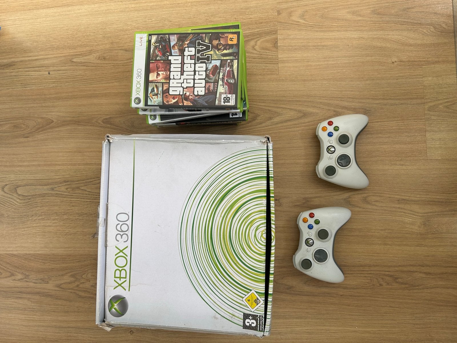Defecte Xbox 360 met spellen en accessoires, Ophalen of Verzenden, Niet werkend