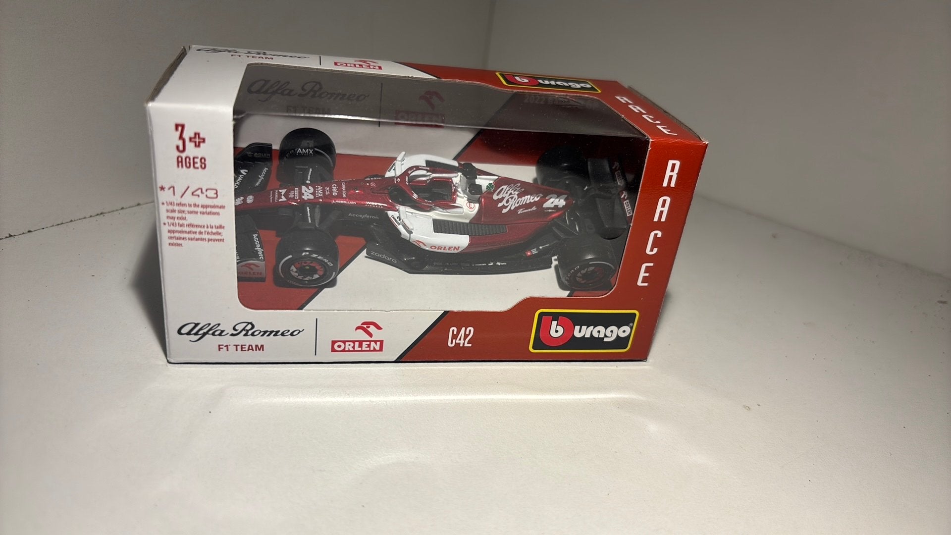 F1 alfa romeo c42 bburago 1.43, Overige merken, Auto, Ophalen of Verzenden, A