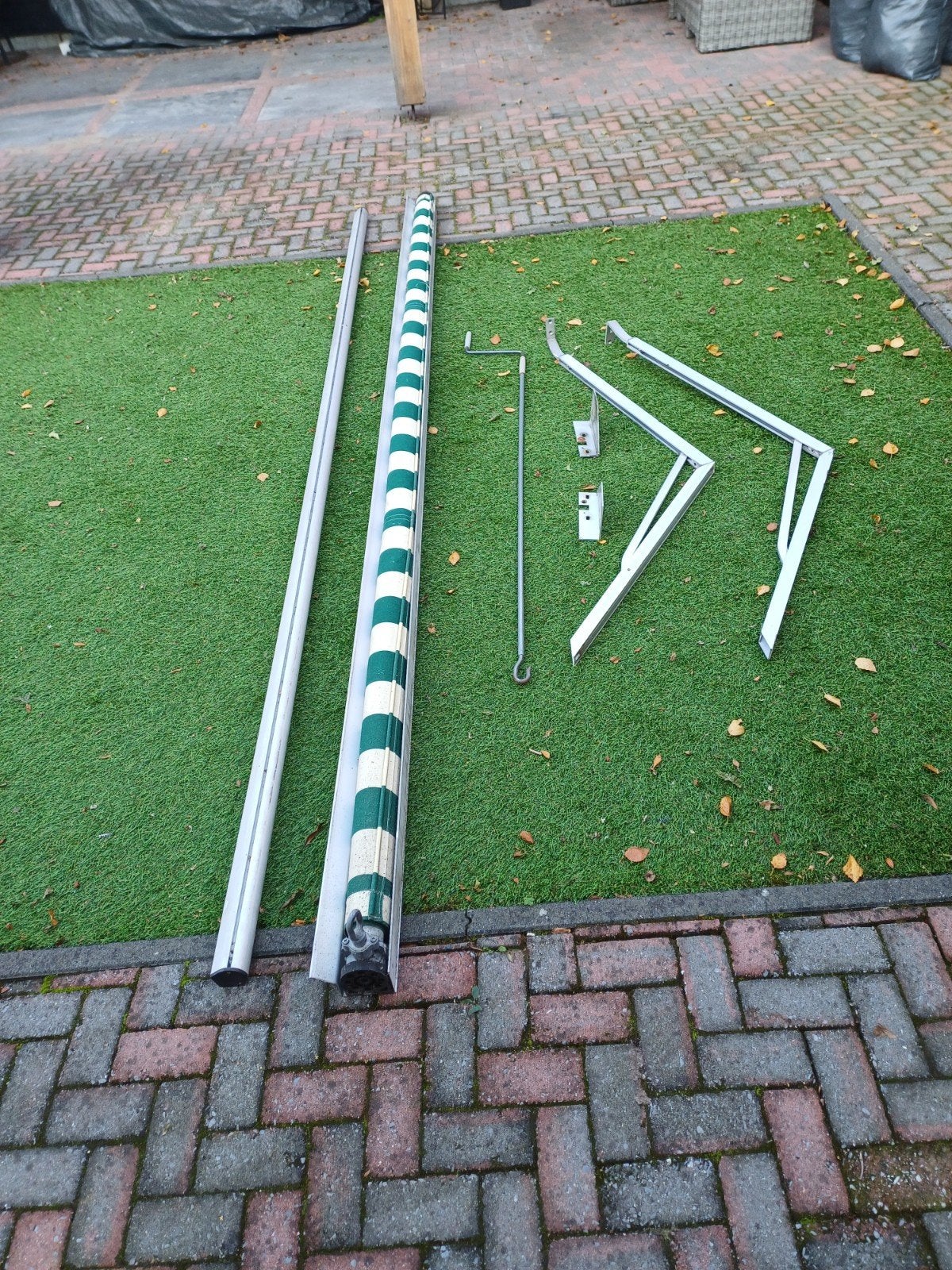 Uitvalscherm groen/crème gestreept, 340x220/240 cm, Ophalen, Gebruikt, 150 tot 300 cm, 250 cm tot 450 cm