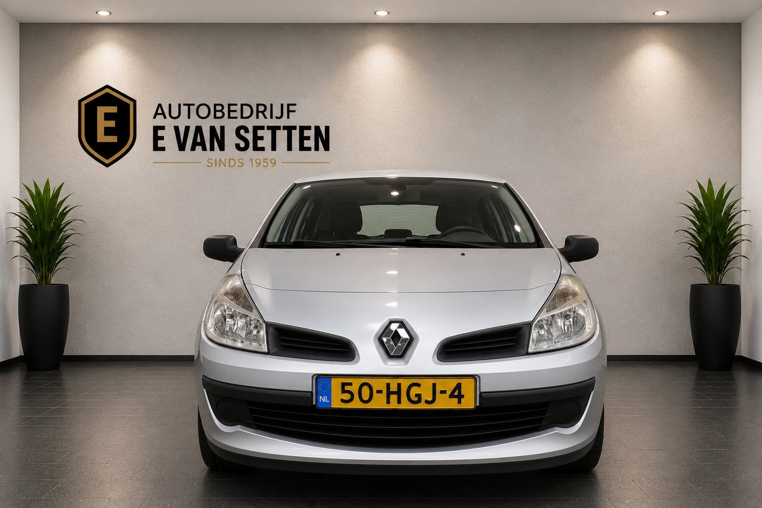Renault Clio 1.2-16V Expression Top staat, Dealer onderhouden, Gebruikt, Zwart, 4 cilinders