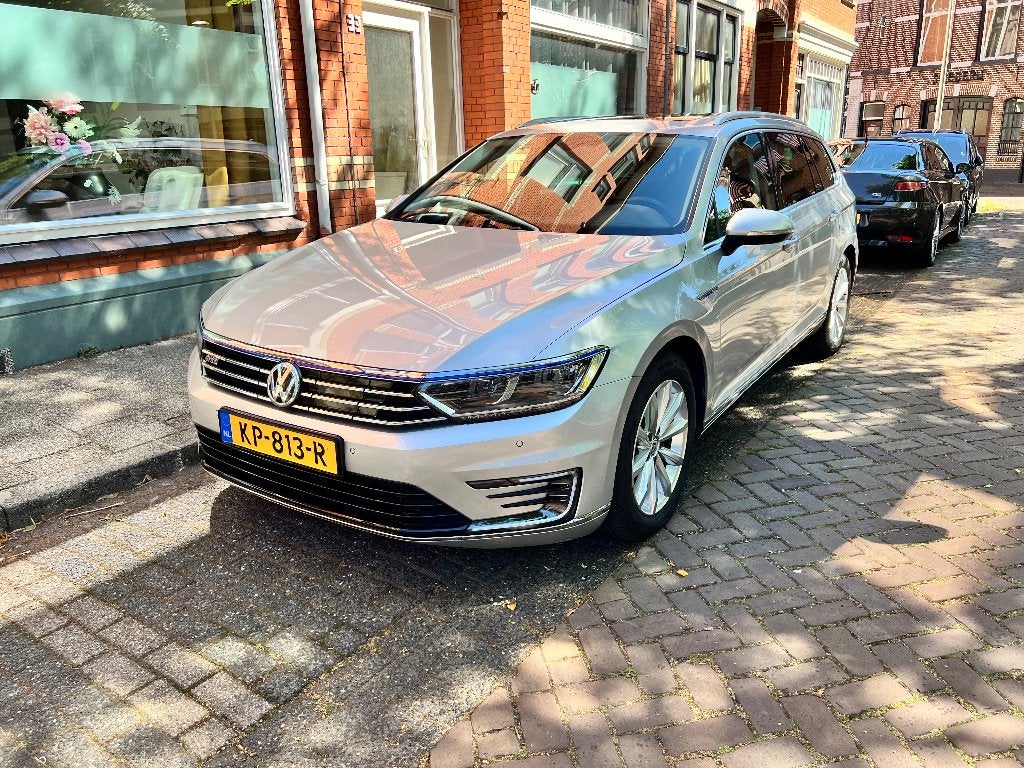 Volkswagen Passat 1.4 TSI Phev 218pk 6-DSG 2016 Grijs, 1600 kg, 93 €/maand, Te koop, 750 kg