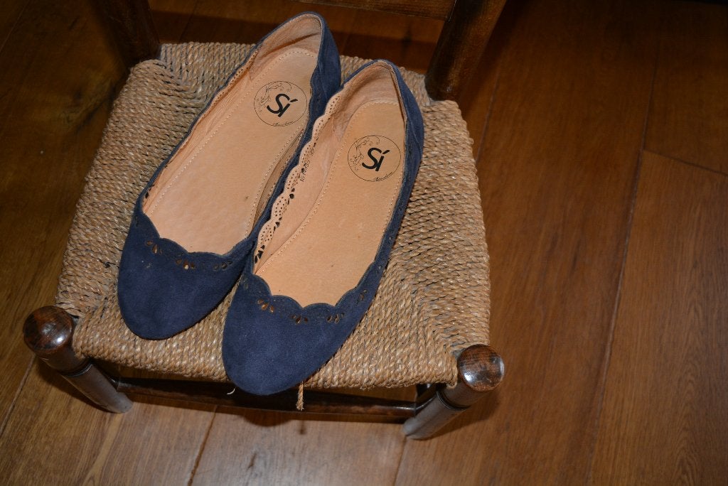 Si, leuke suede blauwe instappers/ballerinas , maat 37, Blauw, Instappers, Ophalen of Verzenden, Zo goed als nieuw
