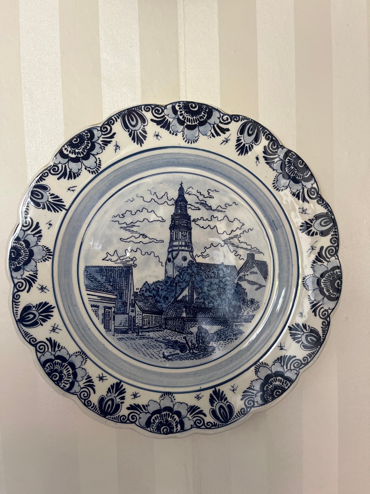 Delfts Blauw handgeschilderd sierbord met kerk, Ophalen