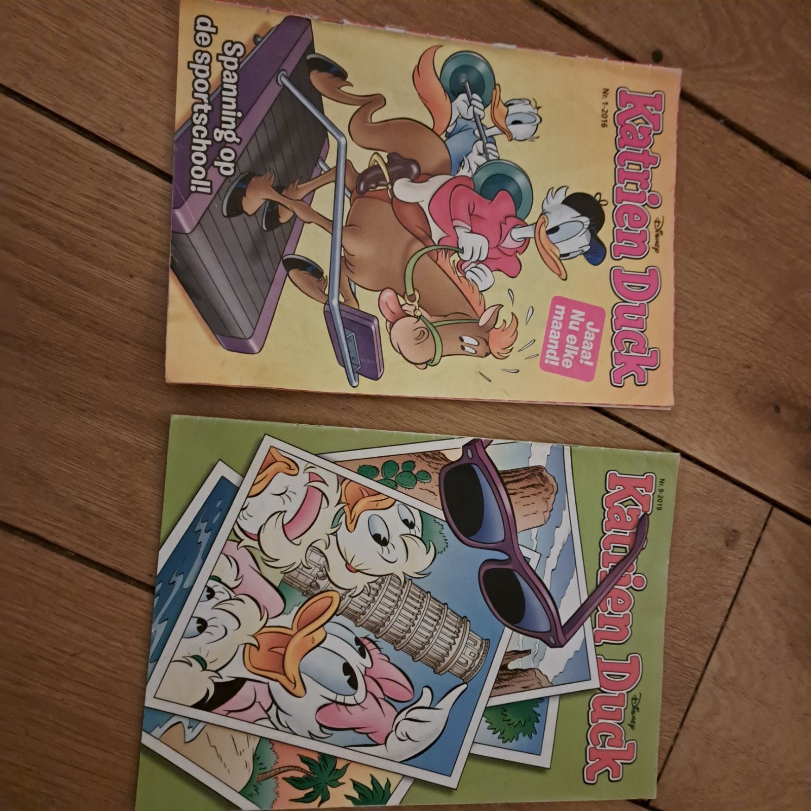 Katrien Duck tijdschriften - 2 edities, Boeken, Ophalen of Verzenden, Gelezen, Overige typen