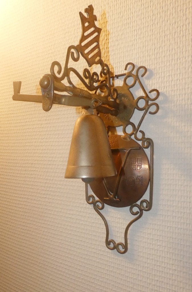 Speciaal wandbel, kloosterbel [1767], Antiek en Kunst, Antiek | Koper en Brons, Ophalen of Verzenden