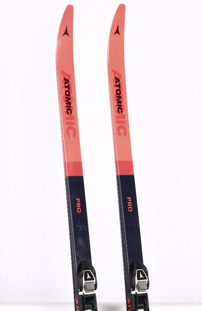140; 150 cm langlaufski's ATOMIC PRO C1 JR 2023 + Atomic NNN, 140 tot 160 cm, Verzenden, Carve, Atomic
