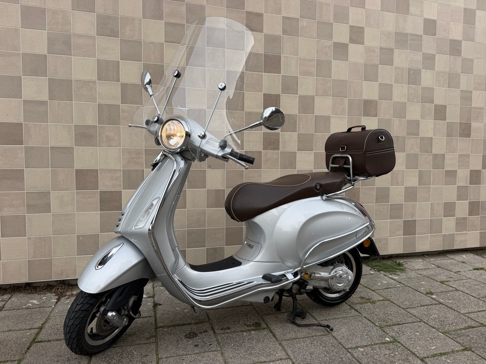 Vespa Primavera 70th Anniversary Edition, Ophalen, Overige modellen, Maximaal 45 km/u, Zo goed als nieuw
