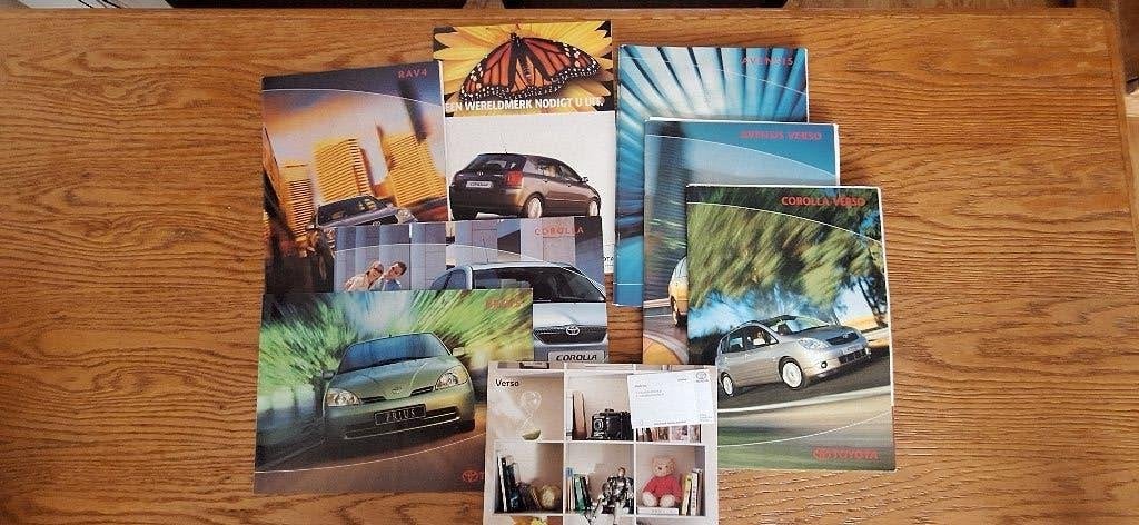 Autofolders van na jaar 2000 divers partij, Ophalen, Zo goed als nieuw, Algemeen
