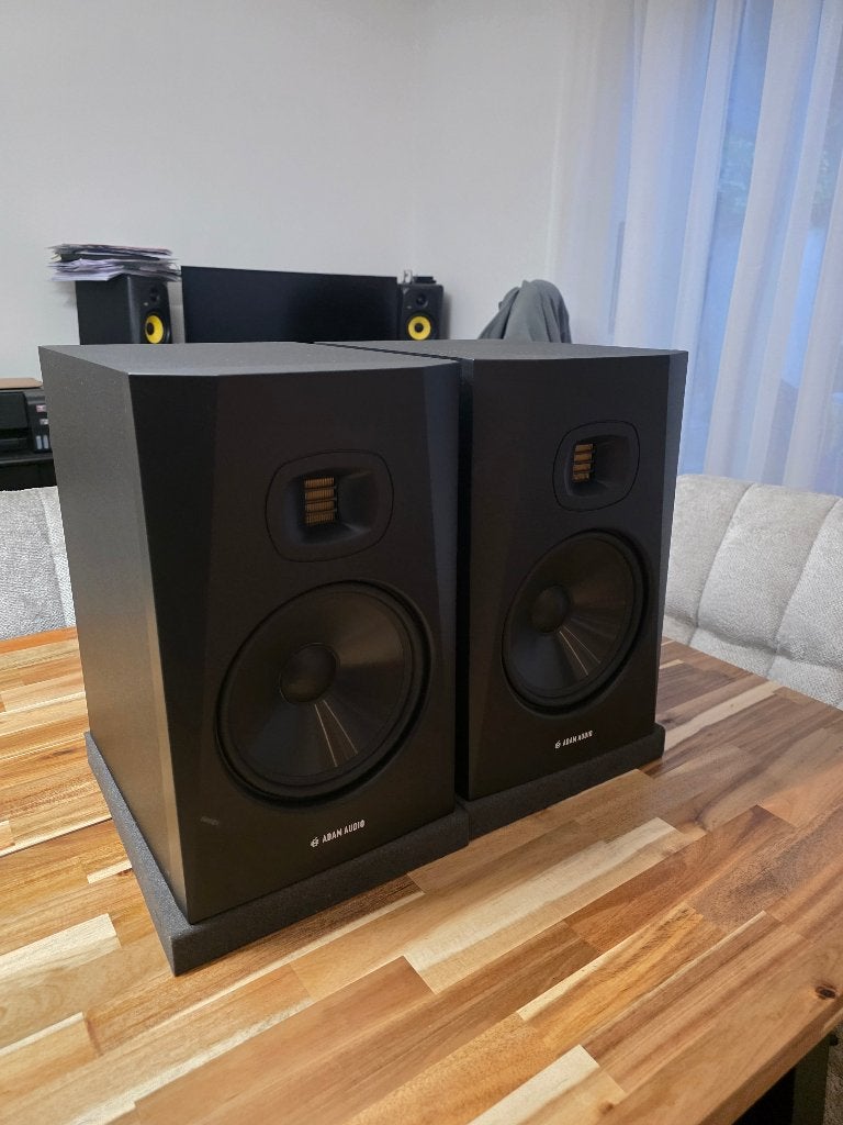Adam Audio T8V, Studiomonitor, Zo goed als nieuw, 60 tot 120 watt, Ophalen