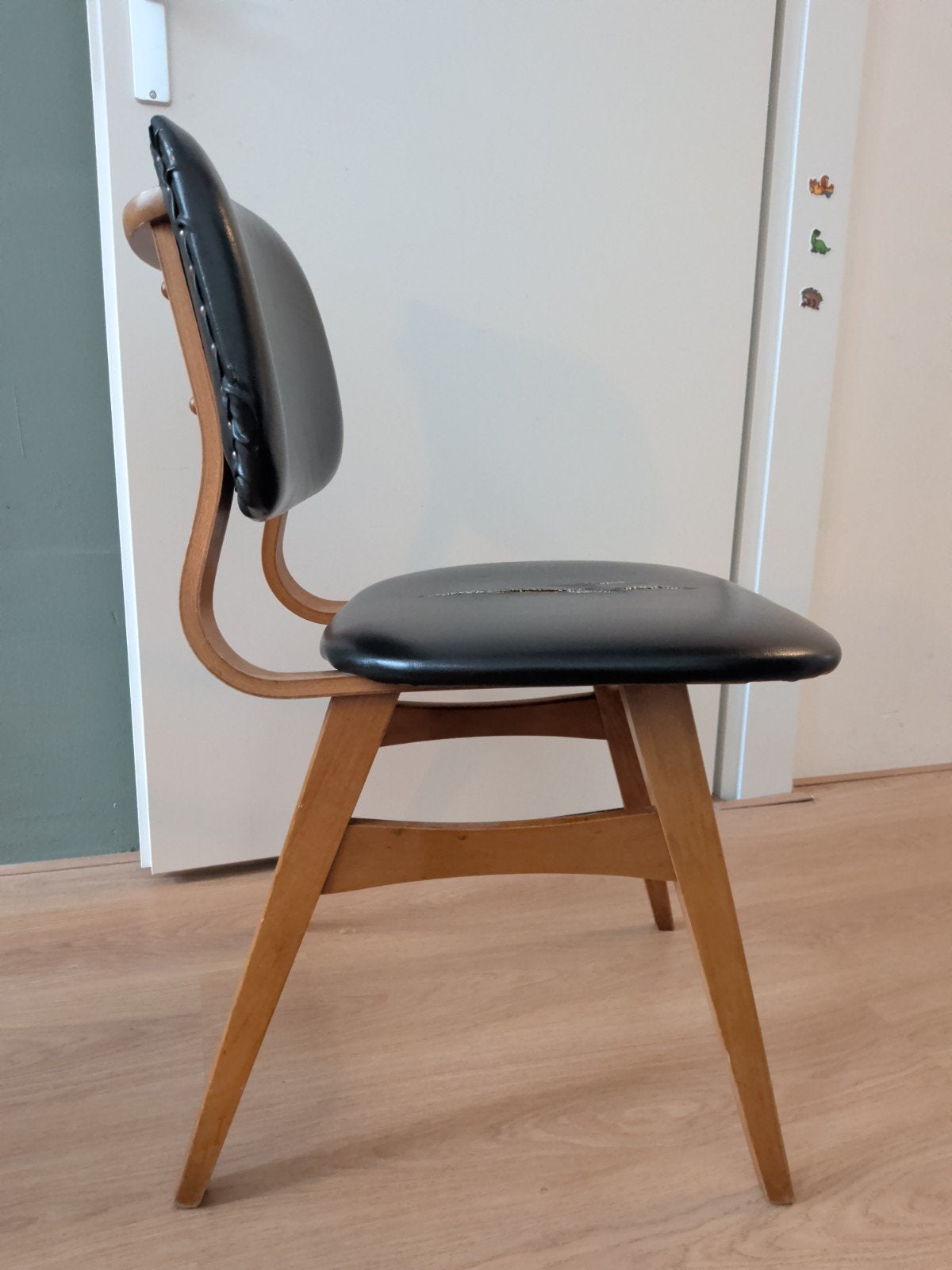 Admis Mid-Century Eetkamerstoel - Opknapper, Antiek en Kunst, Ophalen