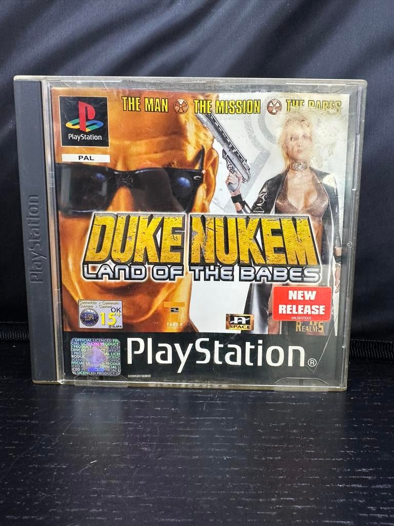 Duke Nukem: Land of the Babes - PlayStation 1 (PS1), Gebruikt, Shooter, A, 1 speler