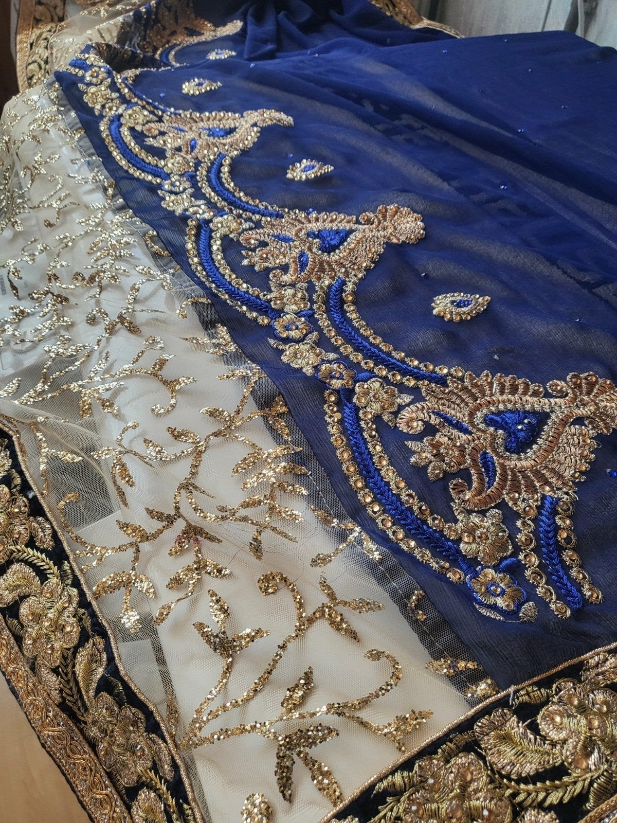 Kobaltblauwe Saree Stof met Gouden Bewerking | India, Ophalen of Verzenden