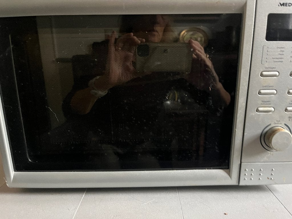 Medion magnetron met roest op knop, Witgoed en Apparatuur, Ophalen, Gebruikt, Magnetron, Draaiplateau