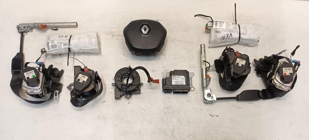 Airbag set Renault Mégane, Auto-onderdelen, Onderdelen@venauto.nl, Van der Ven Autorecycling B.V., Gebruikt, Ettenseweg 76, 4706 PB Roosendaal, The Netherlands