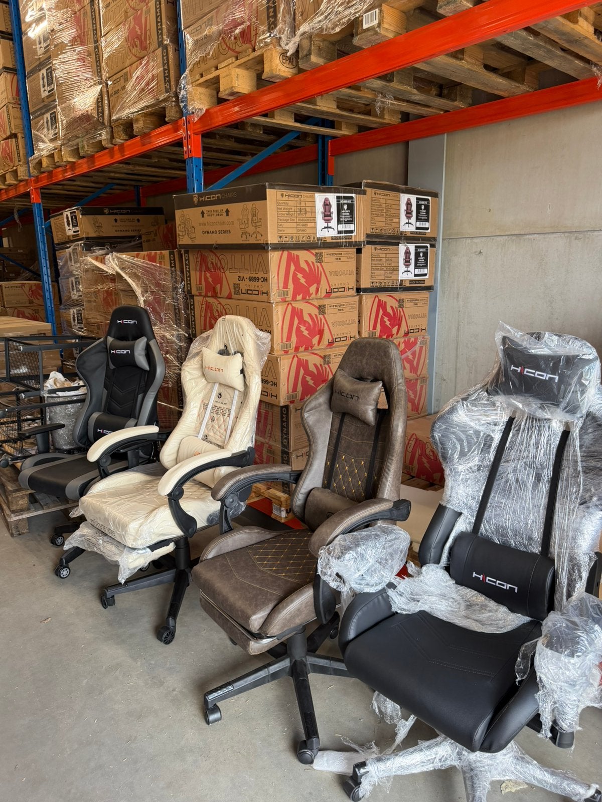 Gamestoel-Bureaustoel -Ergonomisch-Voetsteun, Ophalen, Ergonomisch, Zo goed als nieuw, Zwart