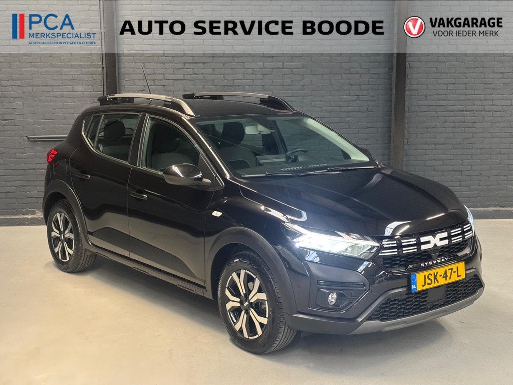 Dacia Sandero Stepway 1.0 TCe (90 pk) Expression automaat -, Auto's, Stof, Gebruikt, Euro 6, Zwart