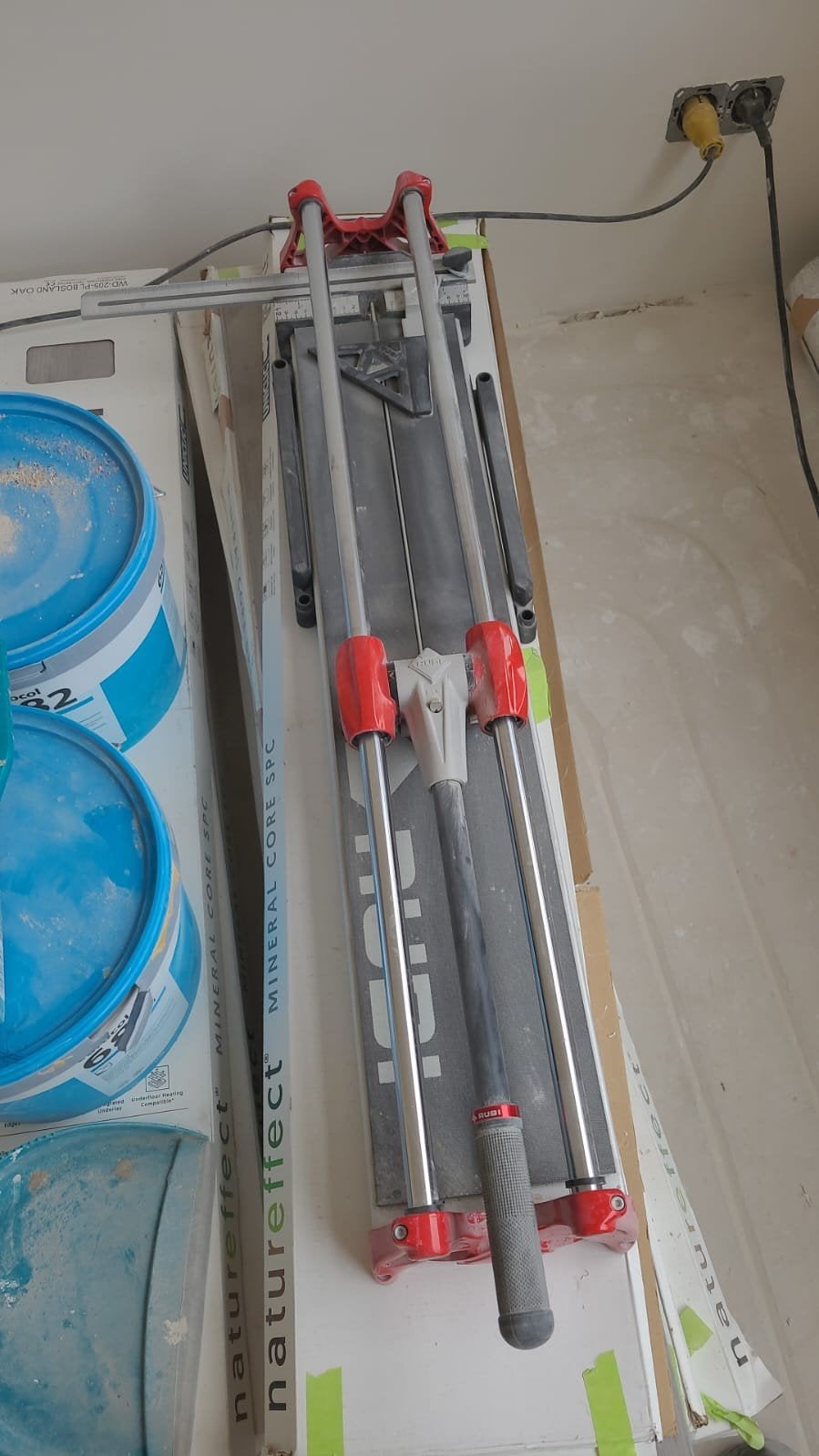 Rubi tegelzaagmachine HIT-850-N, Ophalen, Gebruikt, Overige typen, Minder dan 5 m²
