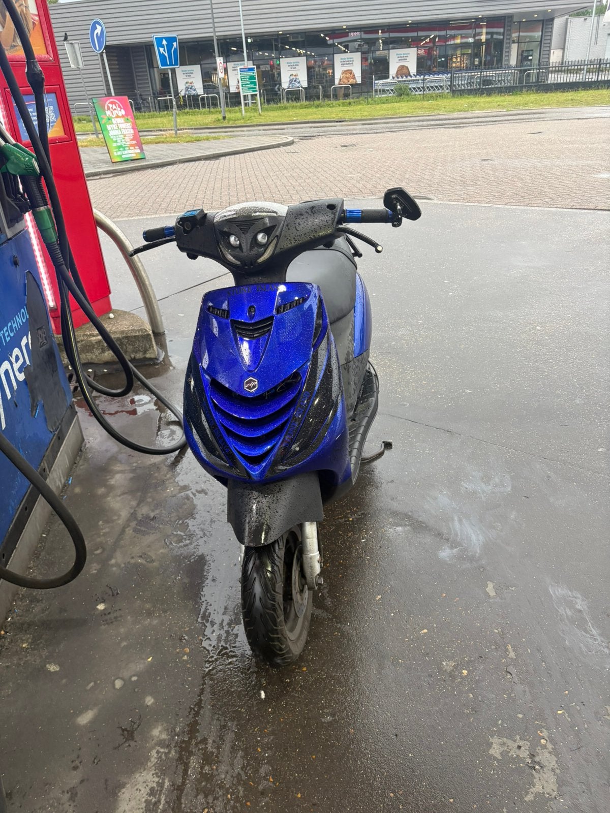 Piaggio zip 2015 4t 2v, Fietsen en Brommers, Scooters | Piaggio, Ophalen, Maximaal 45 km/u, Zip, Zo goed als nieuw