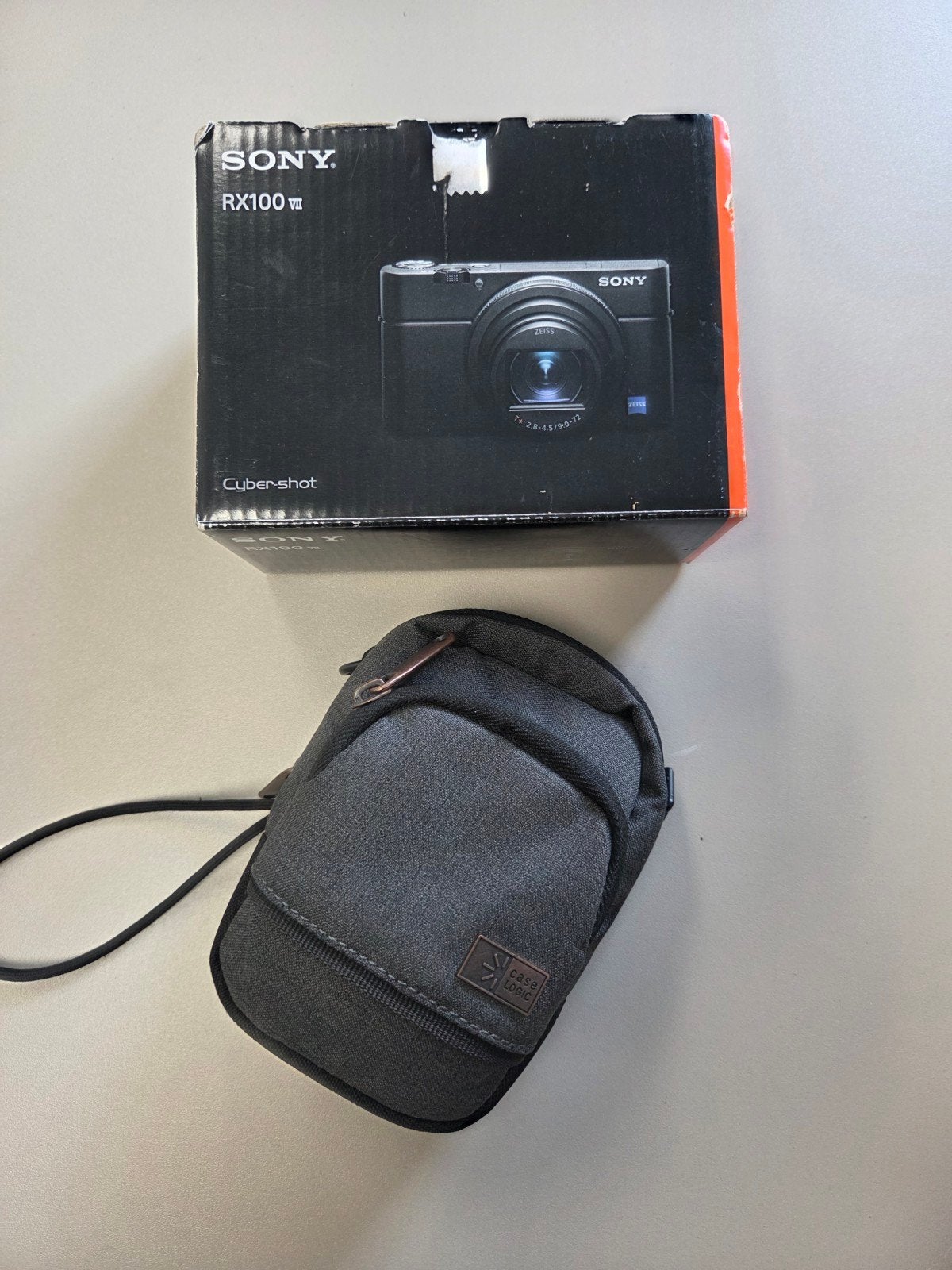 Sony RX100 VII Compactcamera met accessoires, 1-7-1 Konan Minato-ku Tokyo, 108-0075 Japan, Geheugenkaart, Ophalen of Verzenden