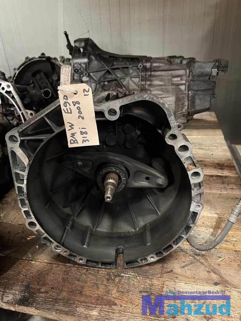BMW E90 E91 318I 2.0 Versnellingsbak 6 bak handbak CBL, Petuelring 130
80788  Munich, DE, Gebruikt, Info@bmw.de, Ophalen of Verzenden