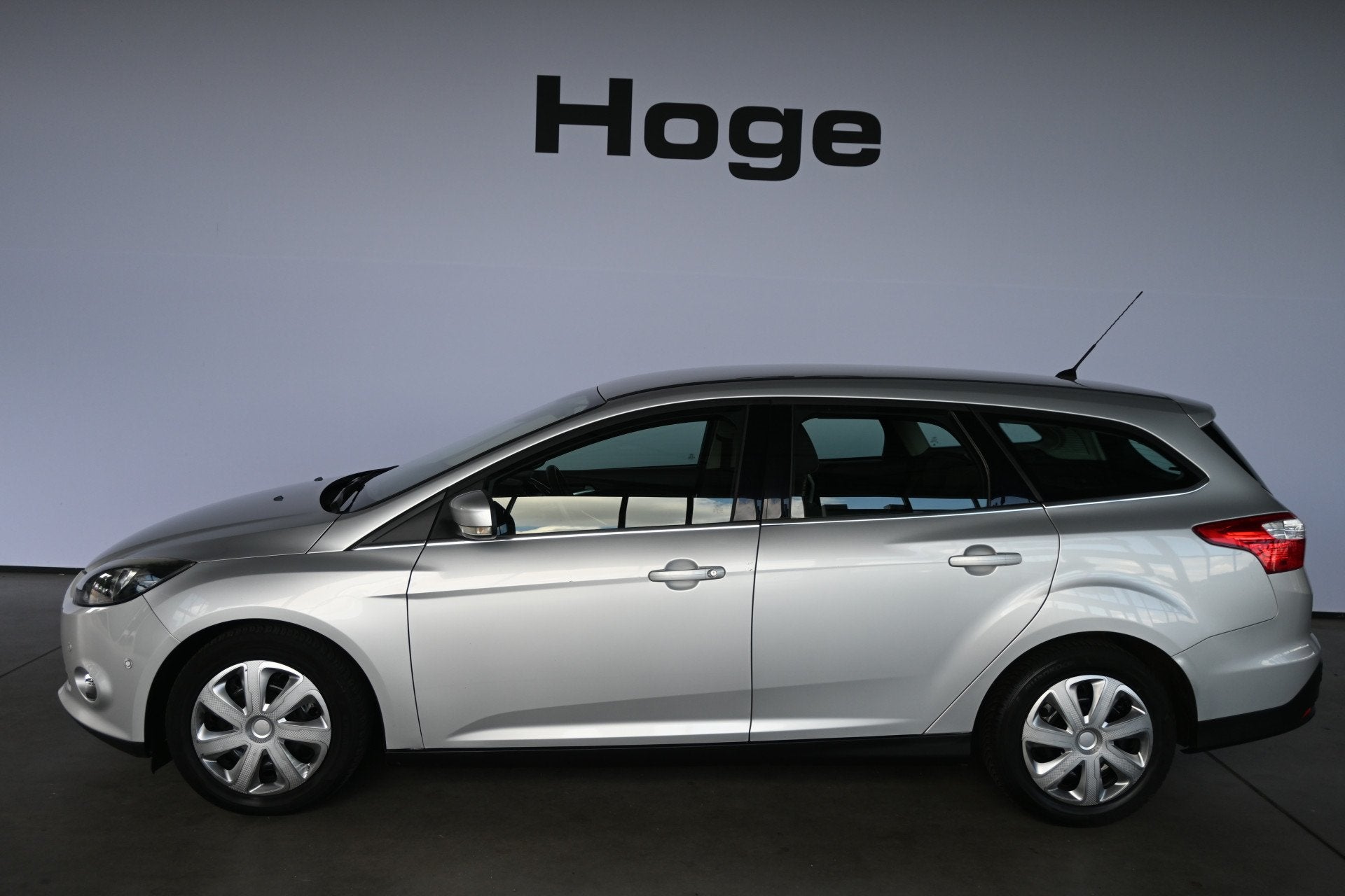 Ford FOCUS Wagon 1.6 TDCI ECOnetic Lease Titanium Clima Navi, Auto's, Euro 5, Stof, Gebruikt, Zwart