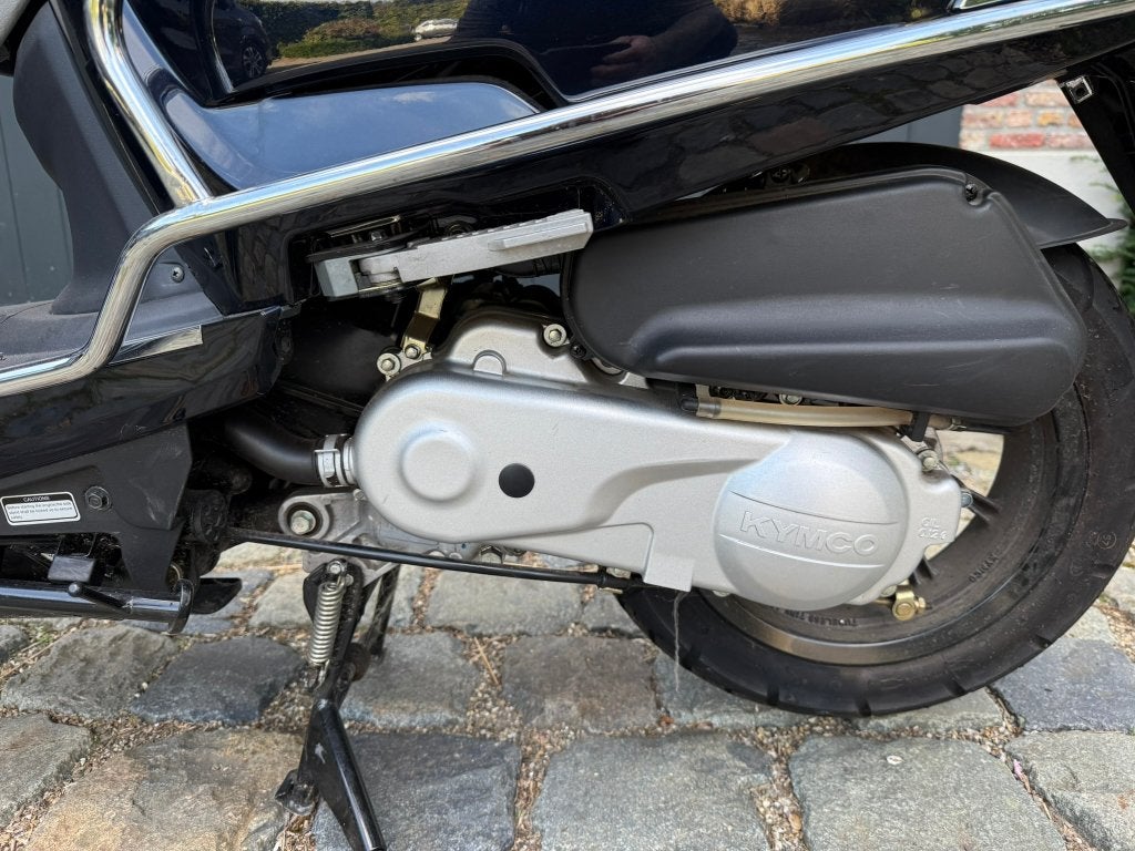 Foto 12 van Kymco New Like snor blauw 2020 | 333 km | vol opties | ZGAN